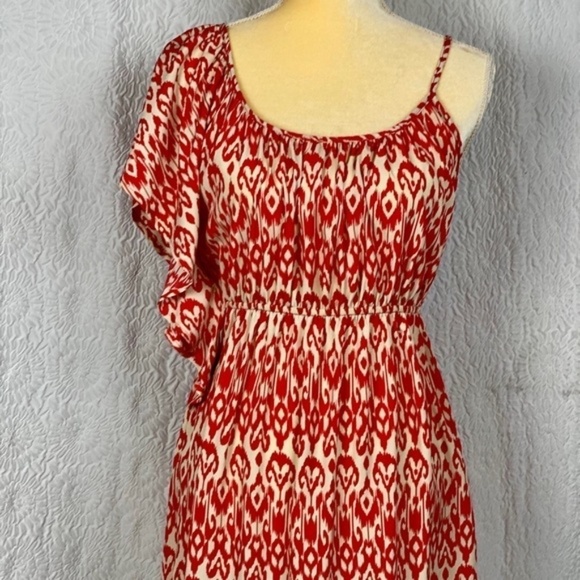 Soprano One Shoulder Sleeve Mini Dress - Picture 3 of 8